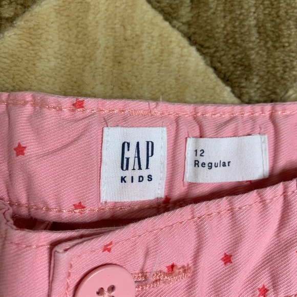 Girl’s GAP pink with stars shorts - Picture 6 of 6